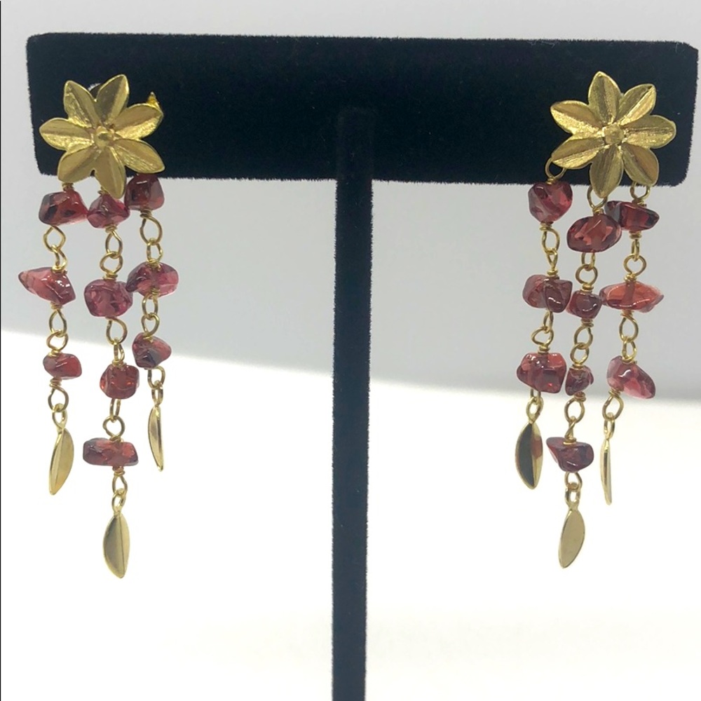 Gold and garnet earrings